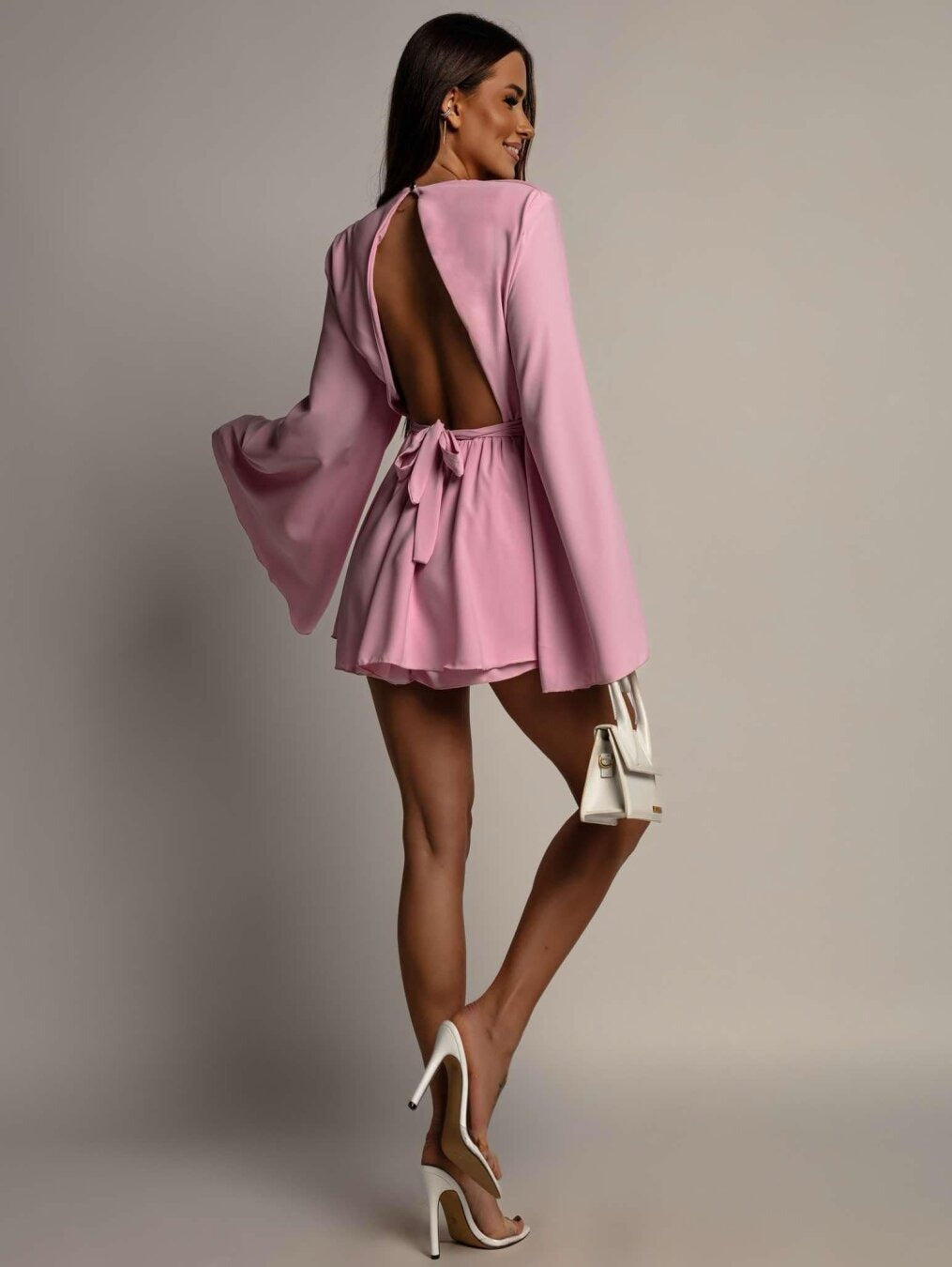 Bella Lía | Mono Elegante